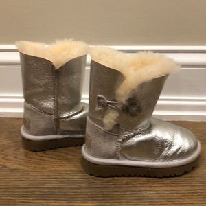 Bailey button Uggs
